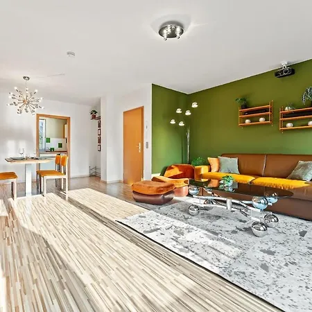 3 Zimmer, Beamer, Balkon, * Woltersdorf (Brandenburg)